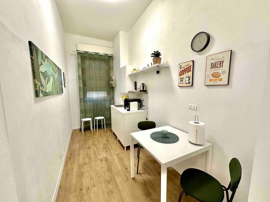 Casa Vicino Humanitas & Forum Assago ロッツァーノ エクステリア 写真